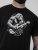 D555 Macfarlan Gorilla Playing Guitar Printed T-shirt Black - Všechno oblečení - Pánské nadměrné velikosti