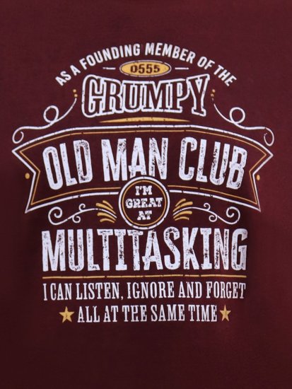 D555 Baldwin Grumpy Old Man Club Print Crew Neck T-shirt Burgundy/ Black Twist - Trička - Trička nadměrné velikosti - 2XL-14XL