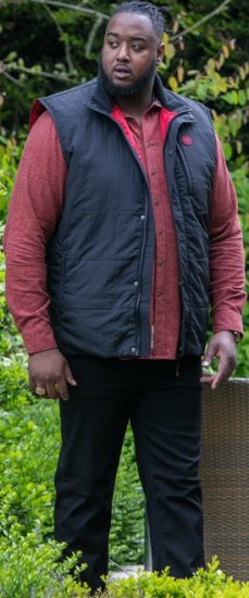 D555 FELIPE Zip Through Padded Gilet With Contrast Colour Lining And Rubber Badge Black - Bundy - Bundy Nadměrné Velikosti - 2XL-8XL