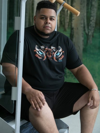 D555 Leamington Tiger Eyes Printed Crew Neck T-shirt Black - Trička - Trička nadměrné velikosti - 2XL-14XL