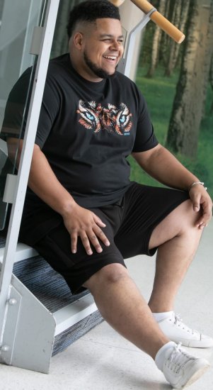 D555 Leamington Tiger Eyes Printed Crew Neck T-shirt Black - Trička - Trička nadměrné velikosti - 2XL-14XL