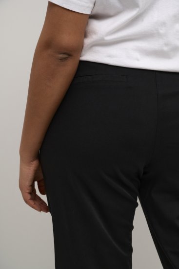 Kaffe Curve Leana Chino Kalhoty 7/8 Sytě Černá - Džíny & Kalhoty ve Velkých Velikostech – Plus Size - 
