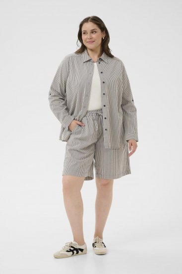 Kaffe Curve Nana Pruhované šortky Půlnoční/Bílá pruhovaná - Džíny & Kalhoty ve Velkých Velikostech – Plus Size - 